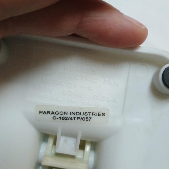 Windmere Small Desk Top Fan Mini 6 Inch Tested Works - Picture 5 of 8